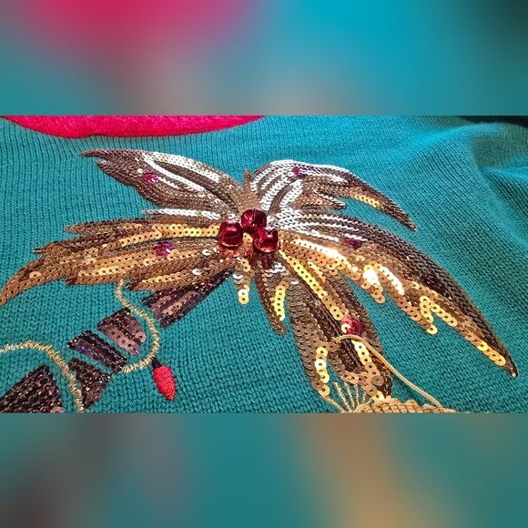 Festive Holiday Sweater with Palm Tree Design - Picture 4 of 8